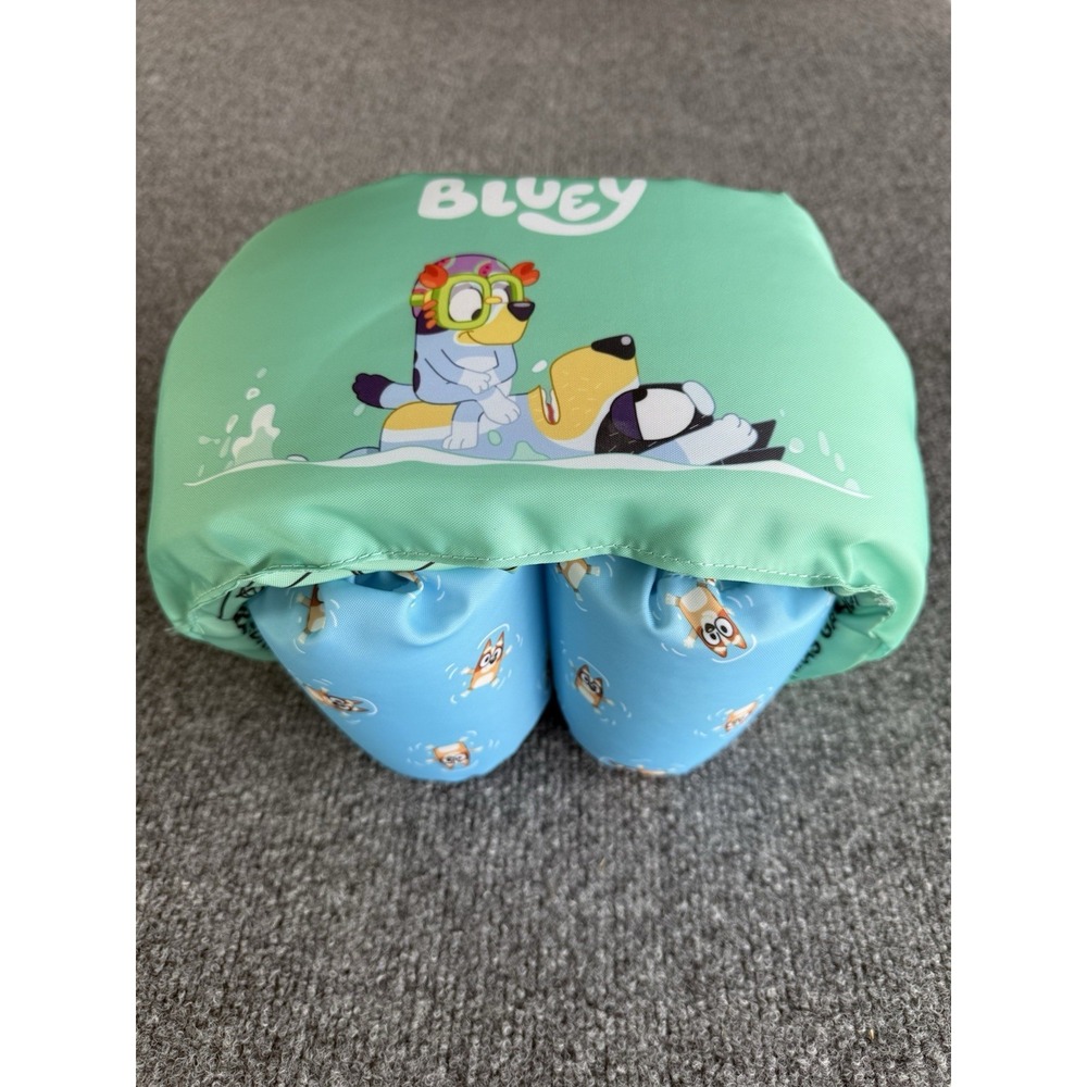 Bluey child Puddle Jumper Ages 3 And Up 33 To 55 Pounds SH12